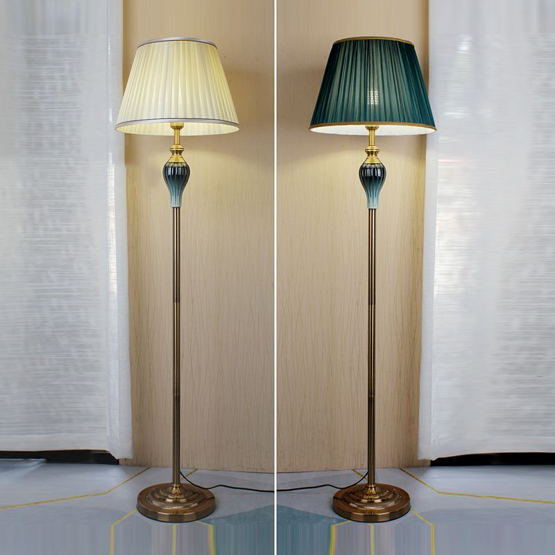 Side-by-side comparison of the classic beige and army green standing floor lamps